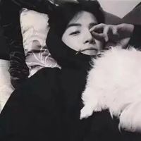 男生头像真人抱小动物 男生头像抱宠物的帅气