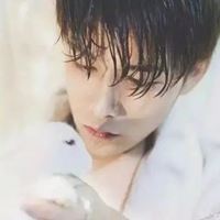 男生头像真人抱小动物 男生头像抱宠物的帅气