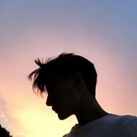 男生阳光帅气的头像 阳光帅气男生头像图片