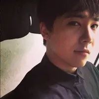 帅气头像男生真人_80后照片男生头像