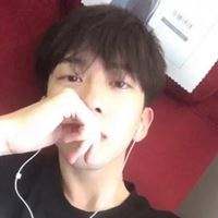 初中头像男生霸气冷酷_男学生头像冷酷帅气头像