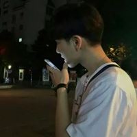 适合00后男生头像百度网盘|适合00后的头像女生