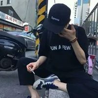 头像男生带帽子-带圣诞帽的男生头像