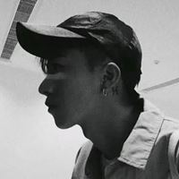 头像男生带帽子-带圣诞帽的男生头像