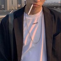 单身帅气的头像-孤独帅气的男生头像