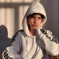 单身帅气的头像-孤独帅气的男生头像