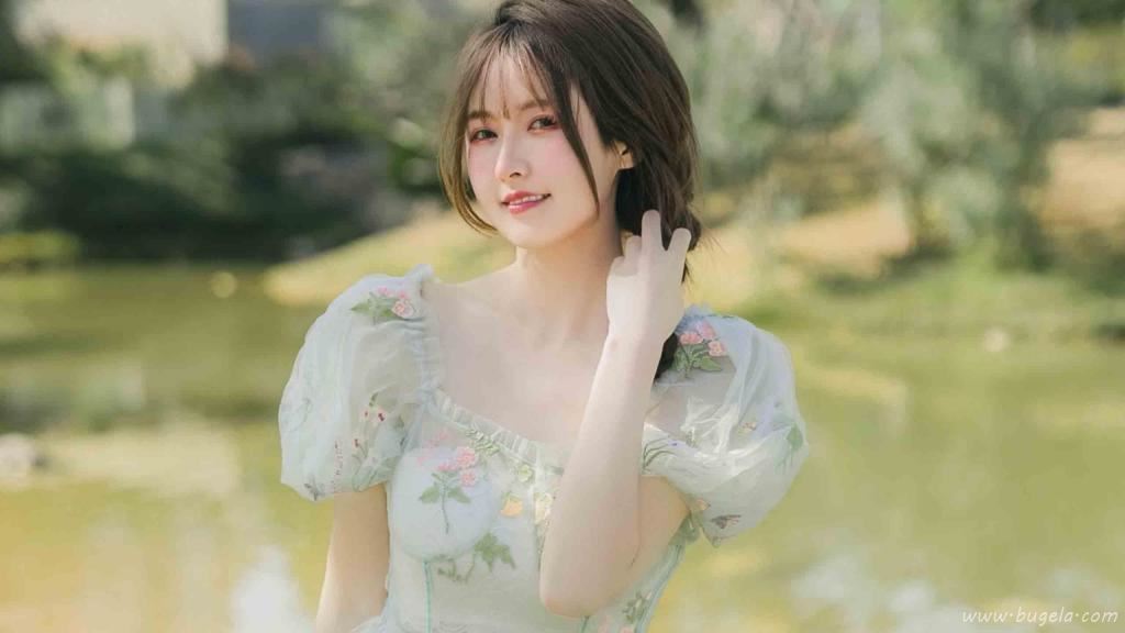 森系女神户外清新图片