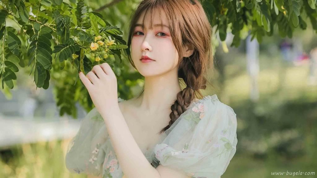 森系女神户外清新图片