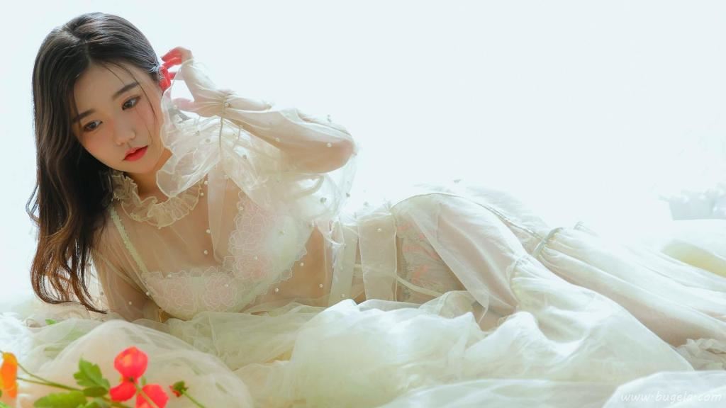 清凉薄纱裙图片