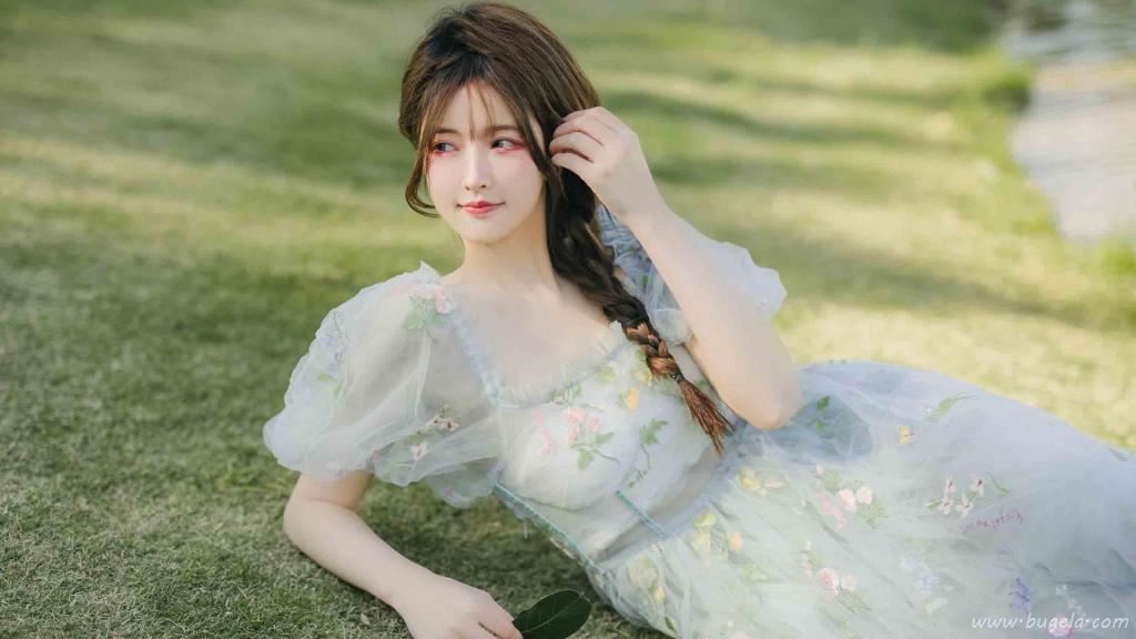 森系女神户外清新图片