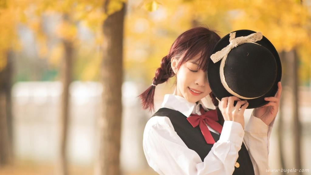 美女清纯学院风日系户外迷人图片