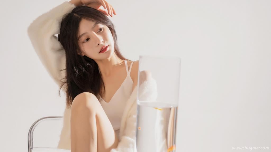 清丽秀雅清新美女图片