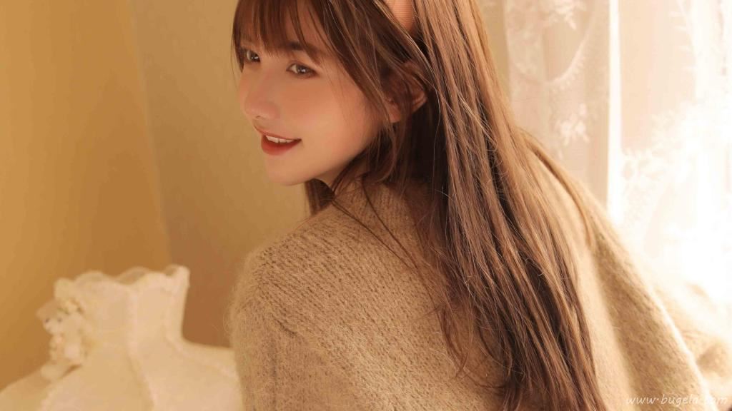 冬天暖色系美女图片