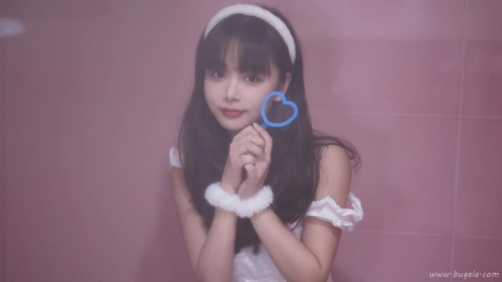 浴室女孩梦幻图片