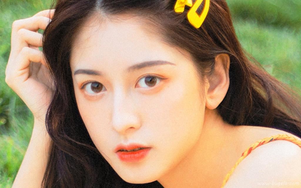 元气清纯美女迷人图片