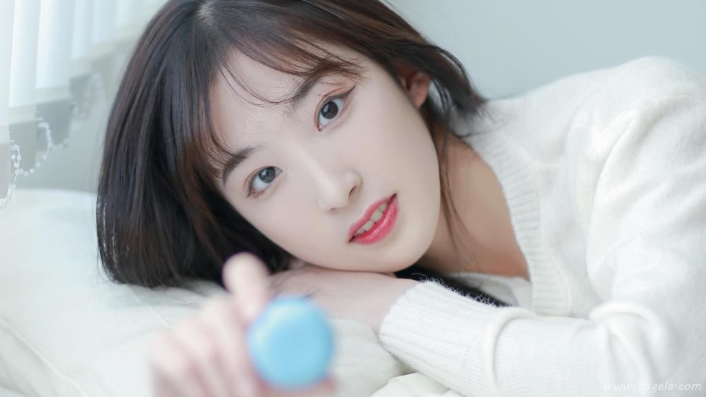 秀色可餐的居家美女图片