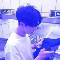 蓝色系的男生头像图片|深蓝色男生头像