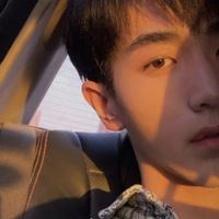 复古欧美男生头像（图片头像欧美男生酷帅霸气）