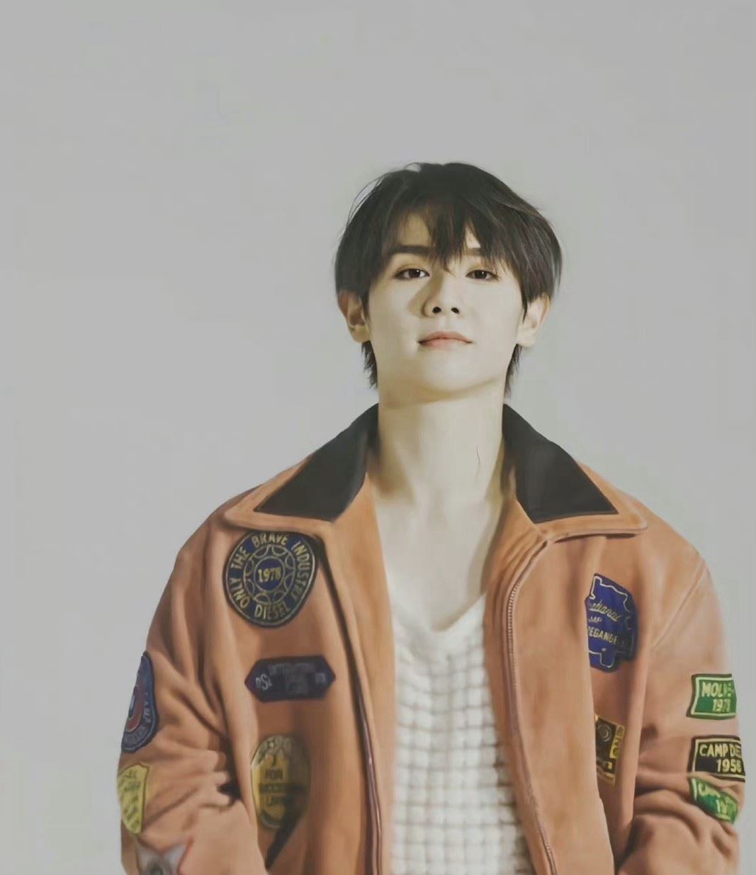 INTO1尼龙十月刊封面大片少年感满满