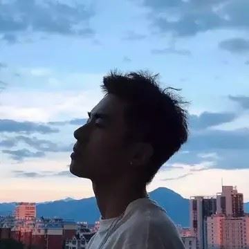 痛彻心扉的头像女-痛彻心扉的头像加符号