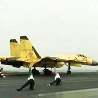 航空母舰飞机起飞手势图片|航母飞机指挥手势图片