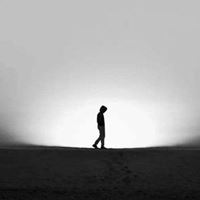 灯光头像图片-聚光灯照片