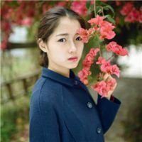 女生头像背影露肩（唯美露肩露背图片女生头像）