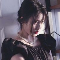 森系美女头像俏皮可爱（森系动漫头像女）