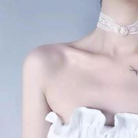 女生锁骨头像唯美（锁骨头像女生霸气头像）