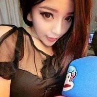 头像图片女野性-连衣帽女生头像