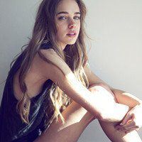 头像图片女野性-连衣帽女生头像