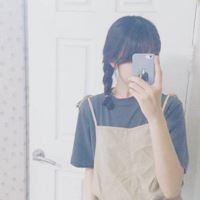 挡脸图片女生头像 微信头像挡脸美女图