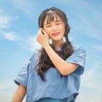 蓝色系泳池情侣头像 泳池半身女头像