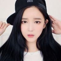 低头戴帽子的女生头像|微信头像美女图片侧面戴帽子