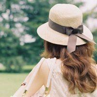 低头戴帽子的女生头像|微信头像美女图片侧面戴帽子