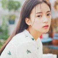微信头像露肩膀女生_微信头像女吊带露肩