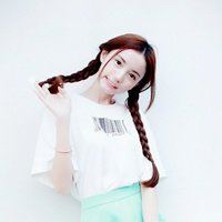 双马尾女生头像真人背影（双马尾女生头像真人不露脸）