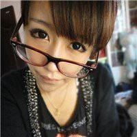 微信头像戴眼镜的女孩（戴眼镜图片头像女生）