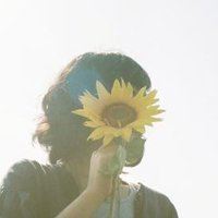 带向日葵的女生头像|向日葵微信头像图片女孩