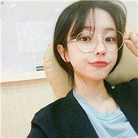 戴圆眼镜的女生头像-复古圆眼镜女生头像
