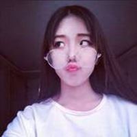 戴圆眼镜的女生头像-复古圆眼镜女生头像