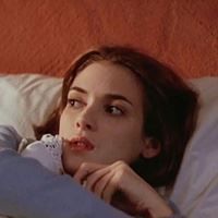 头像图片欧美风格女（微信头像酷酷的女生欧美）