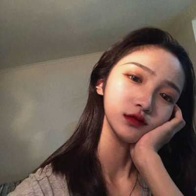 头像女生霸气冷酷伤感2022（2022好看的头像图片冷酷女）