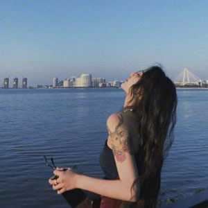 微信头像图片女唯美清新优雅背影（最有气质的女人背影微信头像）