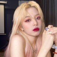 网图ins女生头像（好看的女生微信头像ins）