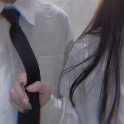 不露脸情侣头像一对两张_情侣头像半身不露脸俩人一对