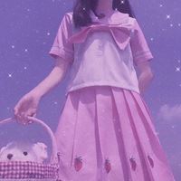 好看的jk制服女生头像紫色（jk制服女生头像仙气紫色下半身）