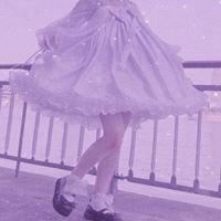 好看的jk制服女生头像紫色（jk制服女生头像仙气紫色下半身）