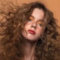 雀斑女生头像欧美_满脸雀斑的小女孩头像
