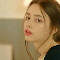 欧美风高清女头像（欧美酷酷的女头像）